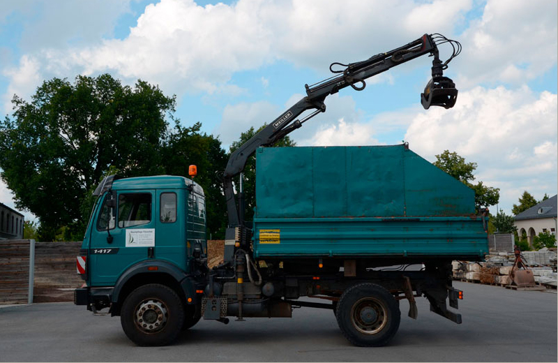 LKW mit Greifer